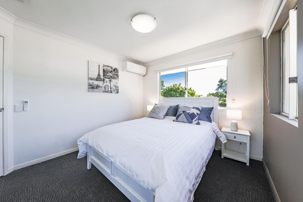 Calamvale Business Or Holiday Like Home Brisbane Exterior photo